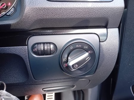 2015 Volkswagen Scirocco SPORT 2.0 TDI MANUAL 6 SPEED FWD 150HP 3DR @ REDDY 2 DRIVE LTD €12,850 thumbnail