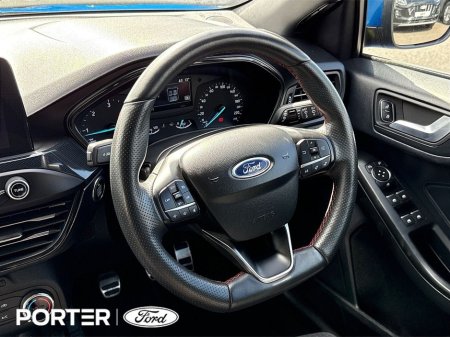 2020 Ford Focus - thumbnail 15