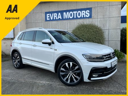 2018 Volkswagen Tiguan R-LINE 4 MOTION AUTOMATIC 2.0 DIESEL //MASSIVE SPEC//FULL LEATHER//HEAD UP DISPLAY//HEATED SEATS//360 PARKING CAMERAS//