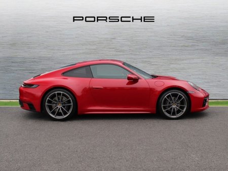 2022 Porsche 911 Carrera €175,000