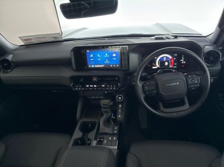 2025 Toyota Landcruiser - thumbnail 8