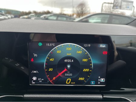 2019 Mercedes-Benz B Class B180 SPORT AUTOMATIC 1.3 PETROL //LOW MILES//HALF LEATHER SEATS//SAT NAV//REVERSE CAMERA// €20,950 thumbnail