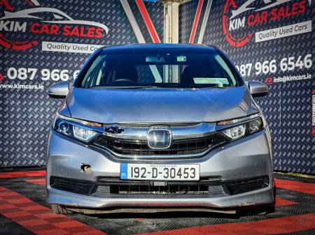 2019 Honda Shuttle Hybrid 5 seater €13,950