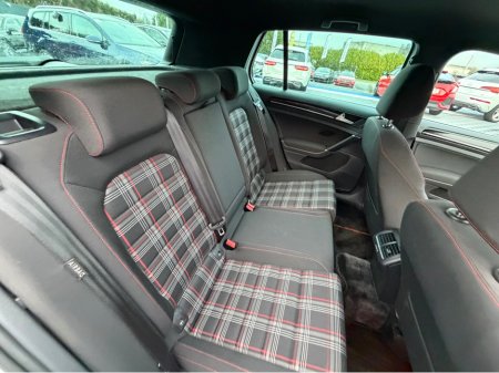 2017 Volkswagen Golf - thumbnail 30