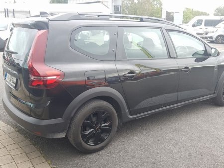 2026 Dacia Jogger HEV 155 Extreme Auto thumbnail