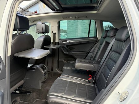 2020 Volkswagen Tiguan - thumbnail 26