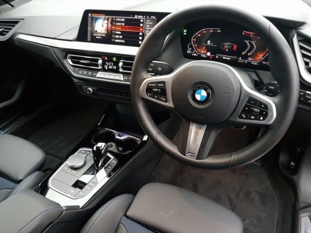 2024 BMW 1 Series - photo 6