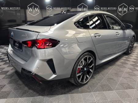 2025 BMW 2 Series - thumbnail 9