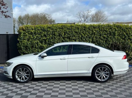 2019 Volkswagen Passat - photo 3