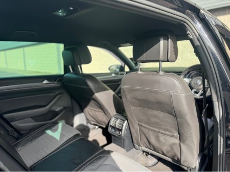 2015 Volkswagen Passat - thumbnail 23