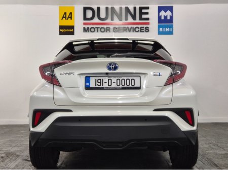 2019 Toyota C-HR **SPORT HYBRID**AUTO**KEYLESS ENTRY AND START**ANDROID/APPLE RADIO MEDIA UNIT**18" DIAMOND CUT ALLOYS**REVERSE CAMERA**HALF LEATHER SEATS**LANE DEPARTURE WARNING**ADAPTIVE CRUISE CONTROL**BLIND SPOT €21,949 thumbnail