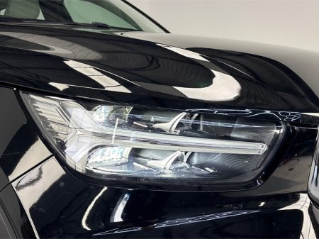 2020 Volvo XC40 - thumbnail 9