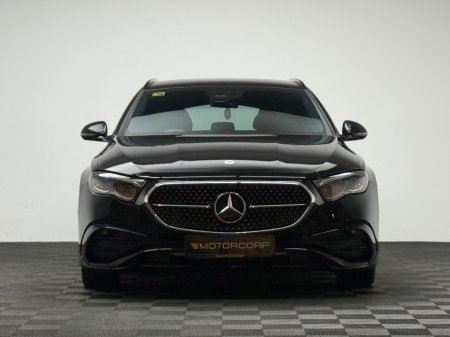 2024 Mercedes-Benz E Class - thumbnail 2
