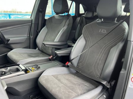 2023 Volkswagen ID.4 PRO LIFE 77KWH // DIGITAL CLUSTER // APPLE CARPLAY/ANDROID AUTO // DIAMOND CUT ALLOYS €24,250 thumbnail