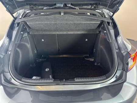 2024 Toyota Corolla HYBRID LUNA SPORT H/B €30,950 thumbnail