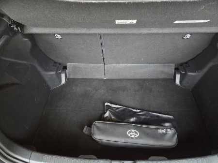 2022 Toyota Yaris - thumbnail 12