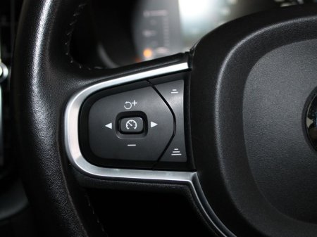 2018 Volvo XC60 D4 AWD Momentum 5DR €23,250 thumbnail