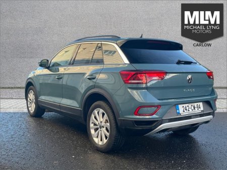 2024 Volkswagen T-Roc T-ROC EDITION 75 2.0TDI M6F 116HP €33,950 thumbnail