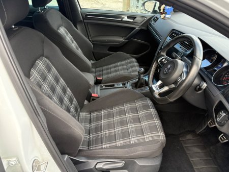 2017 Volkswagen Golf 2.0TDI 3DR 184HP GTD €17,995 thumbnail