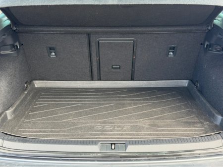 2019 Volkswagen Golf - thumbnail 11