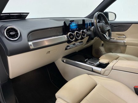 2020 Mercedes-Benz GLB GLB 180 d Progressive Auto | Reversing Camera, Heated Seats €32,950 thumbnail