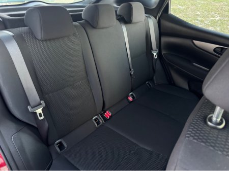 2018 Nissan Qashqai 1.5 XE 18 4DR €9,950 thumbnail