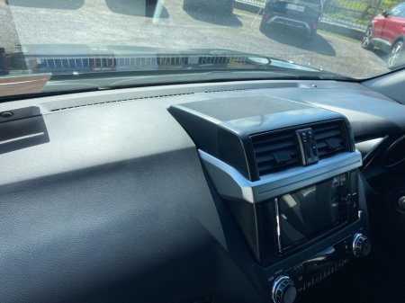 2017 Toyota Landcruiser - thumbnail 14