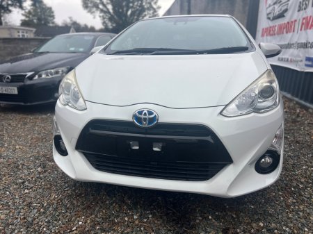 2016 Toyota Aqua  €9,999