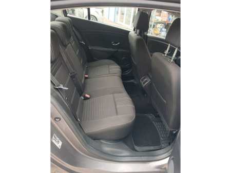 2015 Renault Fluence - thumbnail 11