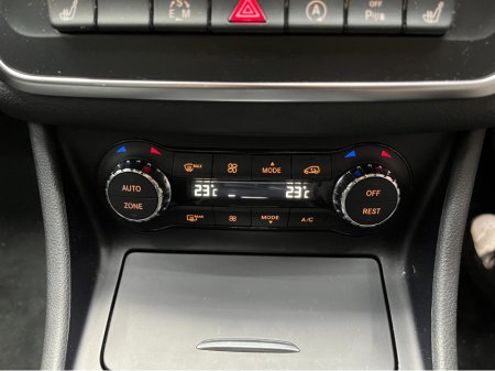 2016 Mercedes-Benz CLA Class - thumbnail 17