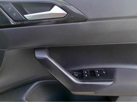 2022 Volkswagen Polo LIFE 1.0 TSI 95BHP MANUAL 5SPEED 5DR €18,400 thumbnail