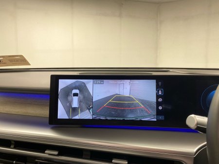 2025 Hyundai Ioniq 9 RWD standard (Long Range) Platinum €72,995 thumbnail