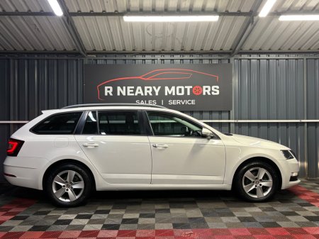 2017 Skoda Octavia - thumbnail 6