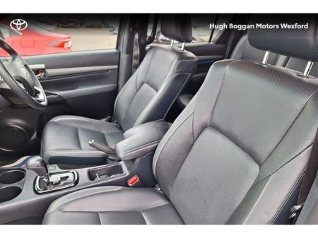 2023 Toyota Hilux - thumbnail 17