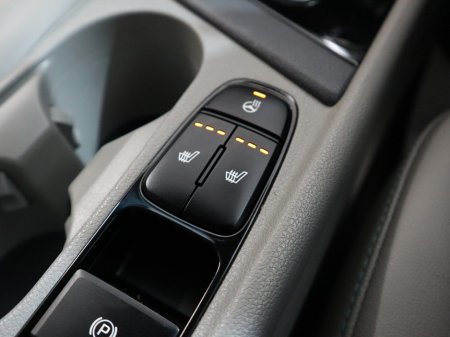 2021 Kia Niro *110* PHEV MY2021 5DR AUTO €20,800 thumbnail