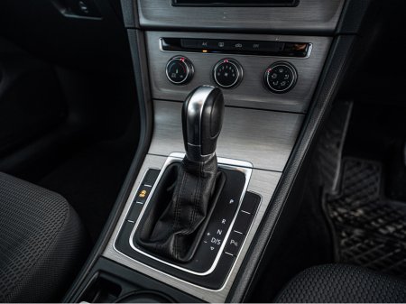 2015 Volkswagen Golf 2015 VW Golf 1.6d Auto/FSH/New NCT/Warranty €11,888 thumbnail