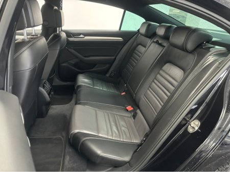 2017 Volkswagen Passat - thumbnail 14