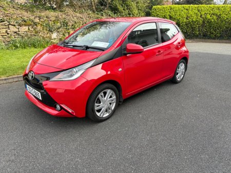 2017 Toyota Aygo - thumbnail 13