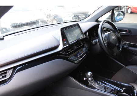 2017 Toyota C-HR - thumbnail 21