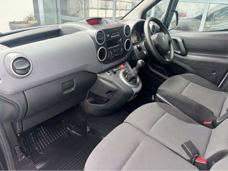 2018 Peugeot Partner - thumbnail 10