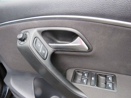 2014 Volkswagen Polo - thumbnail 8