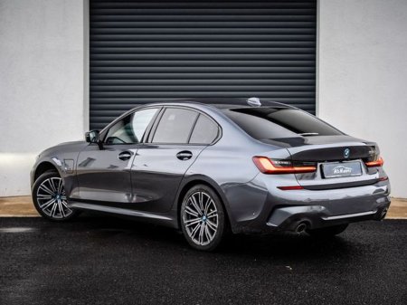 2021 BMW 3 Series 330E M SPORT €28,950 thumbnail