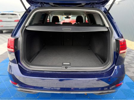 2019 Volkswagen Golf HIGHLINE - 2.0L DIESEL - AUTO - 12M WARRANTY - CAR:  1716 €19,950 thumbnail