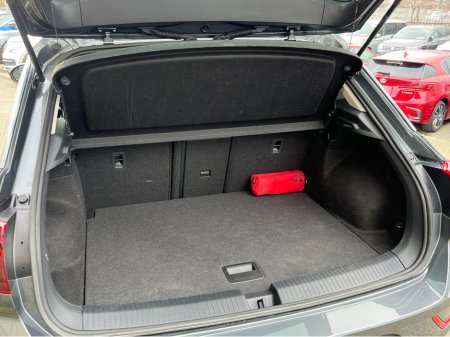 2024 Volkswagen T-Roc - thumbnail 8