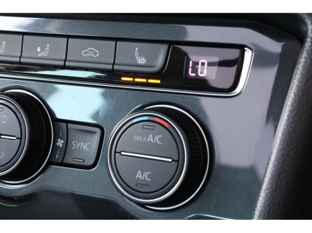 2020 Volkswagen Tiguan - thumbnail 12