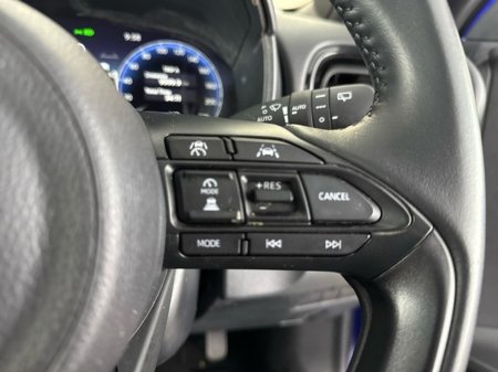 2024 Toyota Yaris PLATINUM Sunroof €28,950 thumbnail