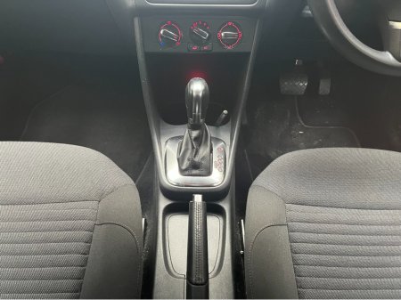 2014 Volkswagen Polo - thumbnail 16