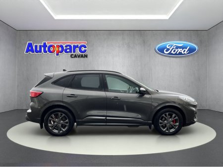 2023 Ford Kuga - view 2