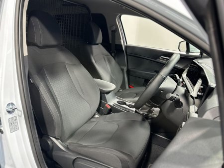 2026 Kia Sportage - thumbnail 10