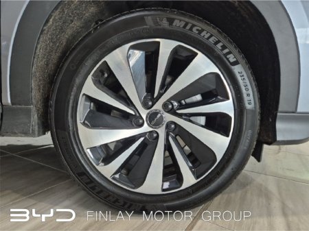 2025 BYD Seal U Boost PLUG-IN HYBRID 80km RANGE €40,950 thumbnail